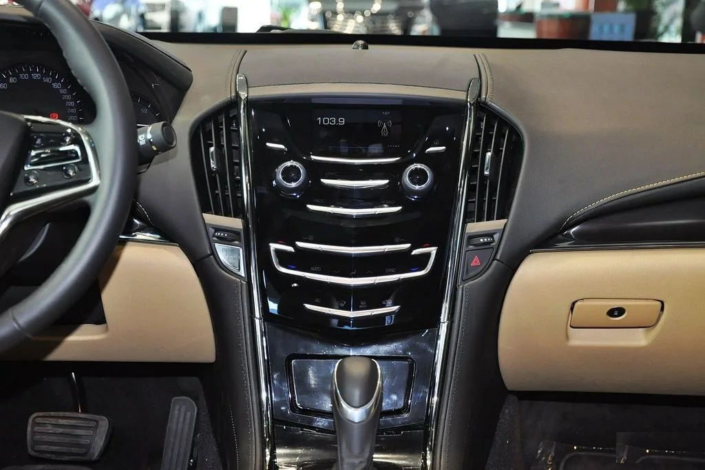 Za Cadillac ATS CTS SRX Escalade obdobje 2013-2018 LCD zaslon, spremeniti in nadgraditi, se ohrani izvirna avto sistem